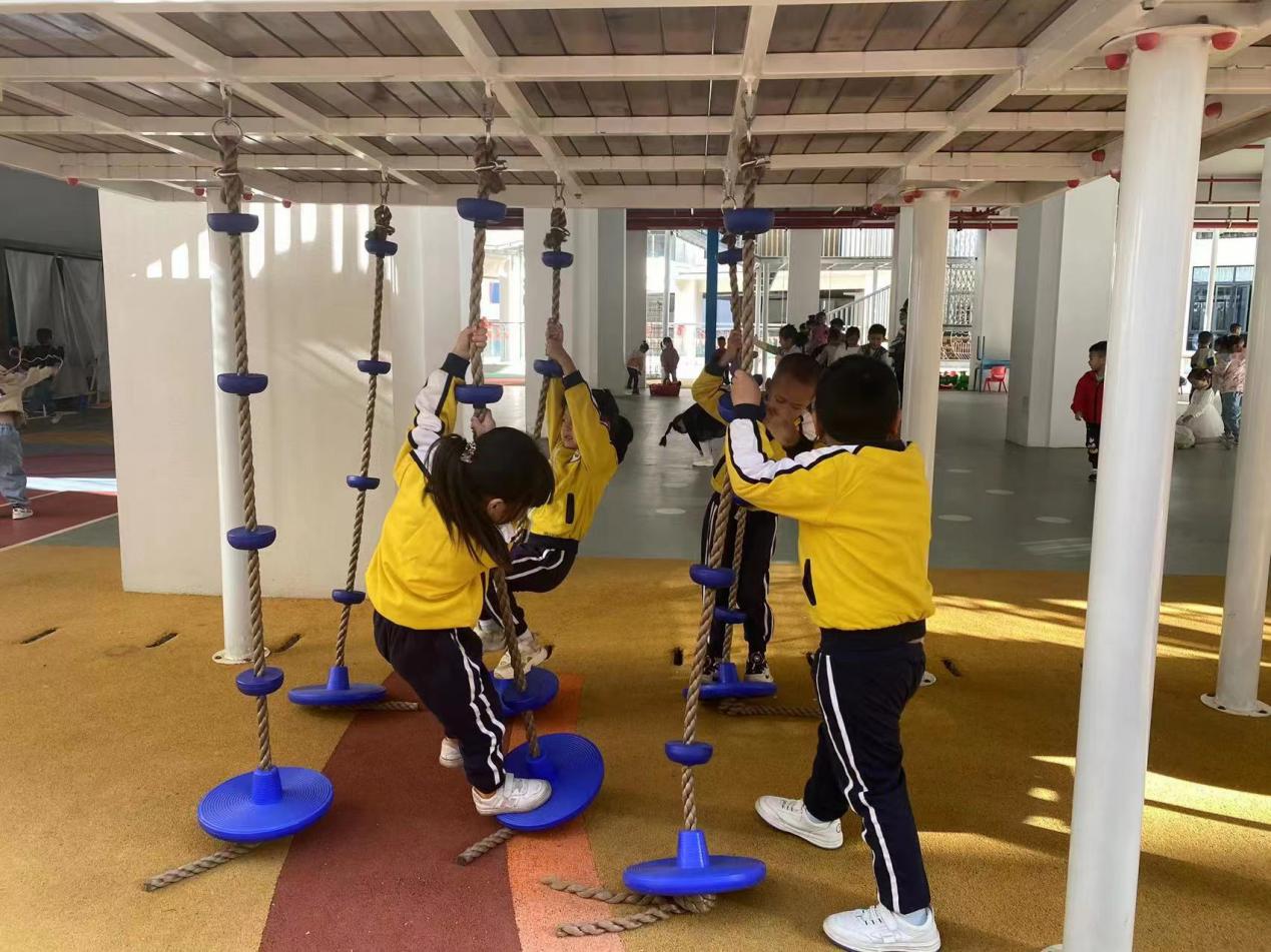 ŷ԰ĺ԰е˶Ϫʵ׶԰ͼ