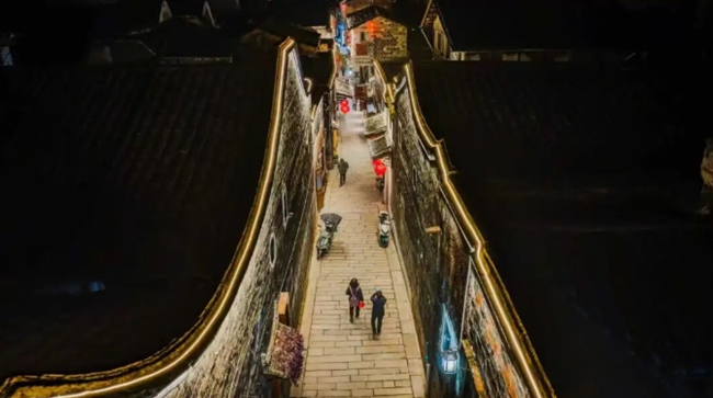 鹏程历史文化街区。李在定摄